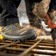 Haix: Auf die Probe gestellt - Haix zeigt neuen Sicherheitsschuh