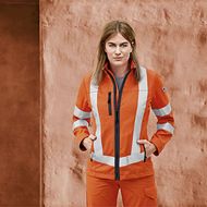 Jetzt auch Warnschutz-Kleidung in Damenpassform