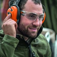 STIHL: Neuer Gehörschutzbügel mit Bluetooth-Funktion