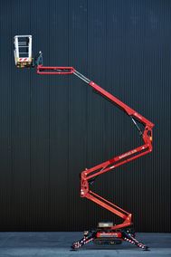 Dorn Lift: Kompakt und vielseitig - Raupen-Arbeitsbühnen