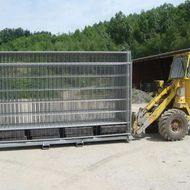 Heras: Bauzäune transportieren & lagern – Warum es sich lohnt in Transportgestelle zu investieren