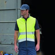 Result: Funktionelle und zuverlässige Arbeitskleidung