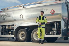 Engelbert Strauss: Multinorm-Warnschutz