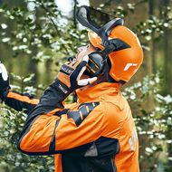 Helmset mit integrierter Kommunikationsfunktion