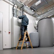 Krause-Werk: Beliebtes Hilfsmittel Klassische Holzleitern