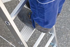 Günzburger Steigtechnik: Arbeitssicherheit - Echte Mehrwerte für Anwender bieten