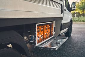 Akkus mobil laden: Transportbox CB 1 vorgestellt