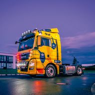 Hella: Arbeitsscheinwerfer für Offroad-Anwendungen