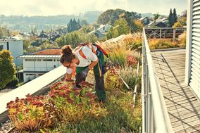ZinCo: Geländerbefestigung ohne Dachdurchdringung