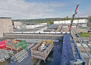 Sifatec GmbH & Co. KG Ger&uuml;st- und Befestigungsmodule Dachsanierung f&uuml;r traditionellen Schulkomplex 