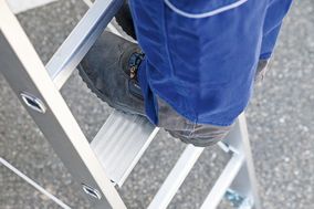 Günzburger Steigtechnik: Mit innovativer Steigtechnik in Zukunft sicherer arbeiten