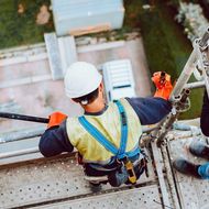 Sicher in der Höhe: Menschenleben schützen!