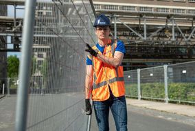 Heras stellt praktische Hilfsmittel für Zäune vor