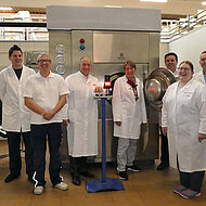 CWS Hygiene Deutschland: Arbeitskleidung mit flüssigem Kohlendioxid reinigen