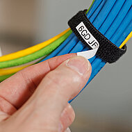 BRADY: Bedruckbares klettband für kabel