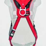 3M: Auffanggurt mit nützlichen Details