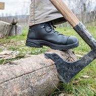 HAIX: Mittelalter auf der Baustelle – aber Hightech am Fuß