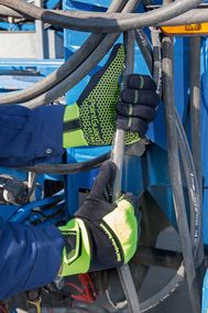 Pirtek: Schutz vor Fluideinspritzungen