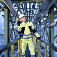 Rofa Bekleidungswerk: Multinormen-Schutzkleidung trotzt harten Bedingungen