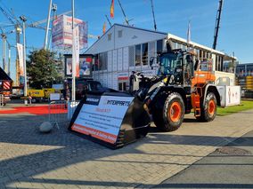 Doosan: »Transparente Schaufel« erhält Sicherheitspreis