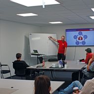 MEB Safety: Praxisnahe Schulungen zur Arbeitssicherheit in der Höhe