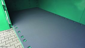 KCN: Resistentes Material macht Ladung rutschsicher