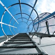 Krause-Werk: Ortsfeste Leitern - sicher, normgerecht und individuell