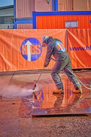 DEHN + SÖHNE: Effektiver Schutz bei der Arbeit mit Hochdruckwasserstrahlern