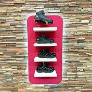 Messedebüt für neue Schuhserie »Adventure«